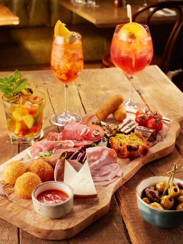 Aperitivo con tagliere a Gropello Cairoli